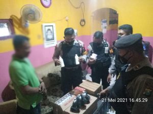 Gelar Patroli, Tim Alap-Alap Polres Jember Amankan Penjual Miras
