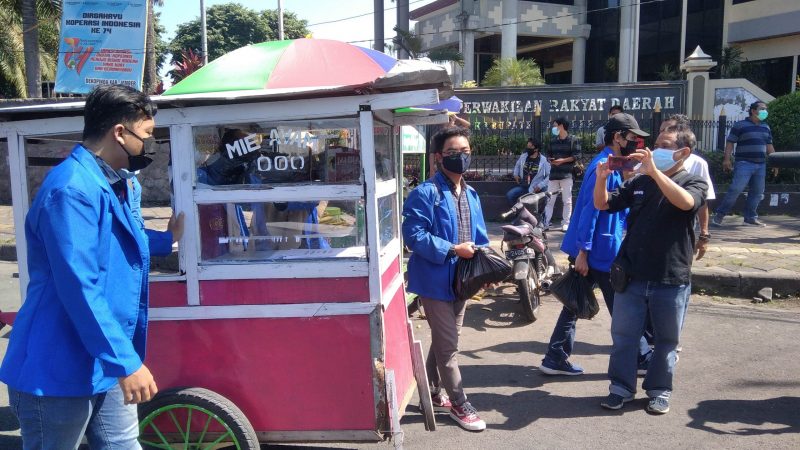 Demo Mahasiswa