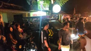 Diduga Stress, Pria Ini Hendak Tabrakan Diri ke Truk
