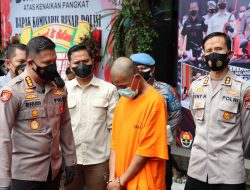 Berdalih Meditasi, Ternyata diajak Kuda-Kudaan Guru Seni Tari Jaranan