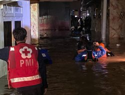 Hujan Deras, Rumah Bupati Jember Kebanjiran Lagi Setinggi Dua Meter
