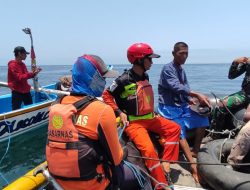Tim Gabungan TNI AL, Polri, Basarnas Temukan Dua Nelayan Hilang Terdampar Di Pulau Nuso Barong