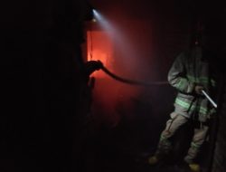 Ditinggal Bantu Hajatan Saudara di Bondowoso, Rumah di Jember Ludes Terbakar