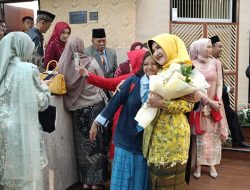 Sang Nenek Dilantik Jadi Anggota Dewan, Siswi SMP Ini Rela Lakukan Hal Berikut