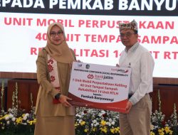 Gotong Royong Entaskan Kemiskinan, Bupati Ipuk Kembali Gulirkan Bedah Rumah Warga Miskin