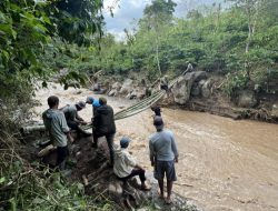 Jembatan Petak 7 dusun Wonorejo Hancur Diterjang Banjir, Putus Akses Jalan dan Saluran Air Bersih