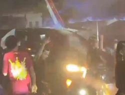 Mobil Tabrak Peserta Karnaval di Banyuwangi, 4 Orang Dilarikan ke Rumah Sakit