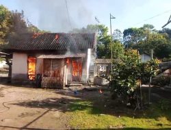 Toko Kelontong Terbakar, diduga dari Uap BBM