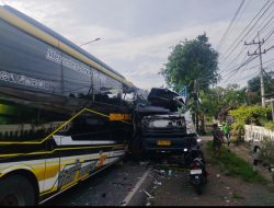 Bus adu banteng dengan Truk Fuso di Banyuwangi, Sopir Truk Tewas di TKP