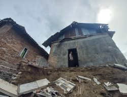 Nyaris Seret Rumah Warga, Luapan Kali Ranggon di Genteng Banyuwangi Picu Dapur Amblas