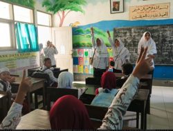 Cegah PTM Sejak Dini, Mahasiswa Pofesi Ners Unmuh Jember Berikan Edukasi Gaya Hidup Sehat ke Siswa SD