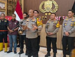 Kapolda Jatim Irjen Pol. Drs. Nanang Avianto, M.Si., di Mapolres Jember saat doorstop