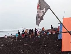 Petaka, Niat Liburan Hari Raya Lansia Tewas Tenggelam Di Pantai Paseban