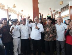 Zulhas Sampaikan Salam Presiden Untuk Nelayan Banyuwangi