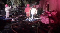 Diduga Akibat Puntung Rokok, Rumah di Wongsorejo Ludes Terbakar