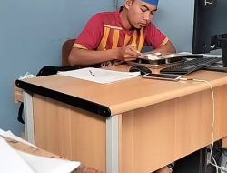 Ahli Gizi SPPG Grenden 02 Live TikTok Bersarung Saat Kerja, Kepala SPPG Akui Tak Punya Seragam