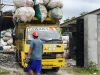 Bau Menyengat dan Bising, Pabrik Pengepresan Plastik Bekas di Keluhkan Warga Puger Kulon
