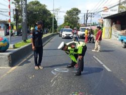 Scoopy Ditabrak Truk Box di Banyuwangi, Lansia Penumpang Motor Tewas di TKP