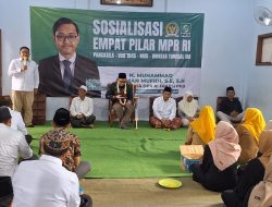 Turun ke Probolinggo, Gus Hilman Dengarkan Keluhan Pendidikan Masyarakat